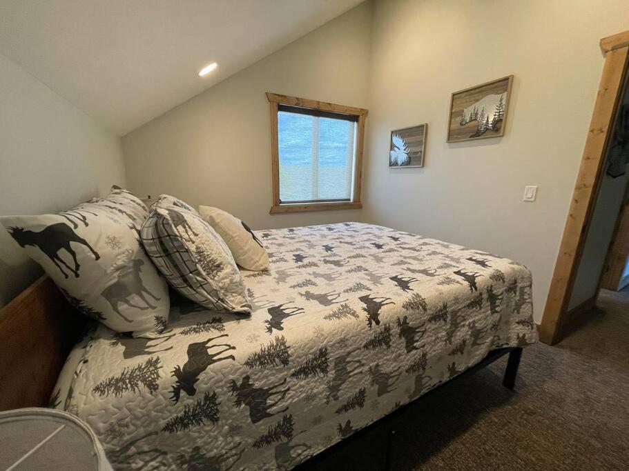 3501 Joseph Dr 30 Miles From Yellowstone Entrance! Island Park Exteriér fotografie